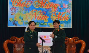 Thăm, chúc tết Bộ đội Biên phòng Quảng Bình