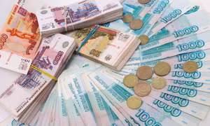 Đồng ruble Nga trượt giá trở lại 