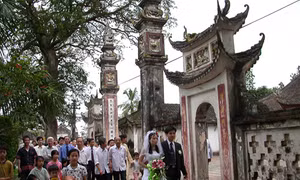 Xây dựng nếp sống văn minh qua việc cưới, việc tang, lễ hội
