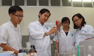 Chưa có nhiều sân chơi cho các nhà khoa học trẻ