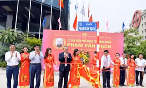 Lễ gắn biển phố mang tên Chánh án TAND tối cao đầu tiên