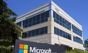 Microsoft: Doanh thu tăng, lợi nhuận giảm