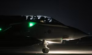 Máy bay Anh lần đầu dội bom ở Syria