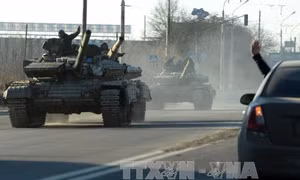 Lugansk đã rút toàn bộ vũ khí hạng nặng 