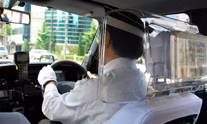 Nhật Bản xem xét cấp giấy phép lái xe cho người khiếm thính 