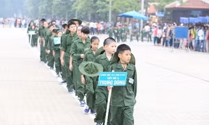 260 'chiến sỹ nhí' xuất quân tham dự Học kỳ trong quân đội