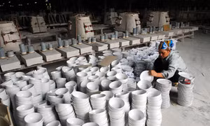 Khó xử lý nhà đầu tư “ôm” đất dự án