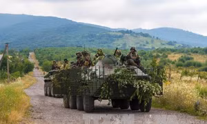 Quân đội Ukraine tuyên bố rút vũ khí ở Donbass
