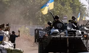 Những nước cờ cao tay của Nga trong ván bài Ukraine