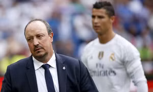 Thảm họa của Rafa Benitez 