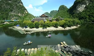 Vẻ đẹp tiên cảnh non nước Tràng An
