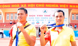 Hai anh em ruột cùng giành "vàng"