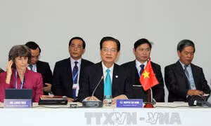 Thủ tướng Nguyễn Tấn Dũng tiếp xúc song phương bên lề COP21 