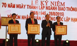 Kỷ niệm 70 năm ngày truyền thống Ngành giao thông vận tải Nghệ An