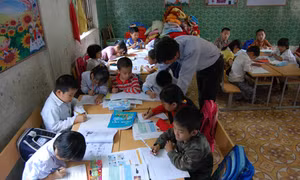 Nhiều trẻ em vùng cao không có giấy khai sinh vì nạn tảo hôn