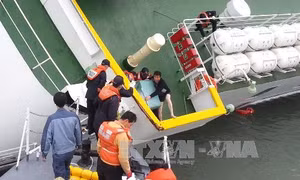  Hàn Quốc mở thầu trục vớt phà Sewol