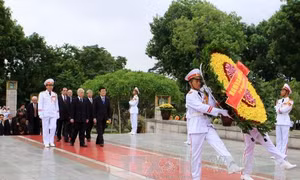 Lãnh đạo Đảng, Nhà nước tưởng niệm các Anh hùng liệt sỹ 