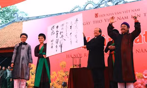 Ngày thơ Việt Nam 2015: Thơ Việt tỏa sáng năm châu