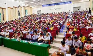 Tiếp lửa Khởi nghiệp cho hơn 700 sinh viên nông nghiệp