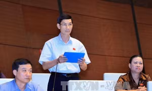 Thông qua Nghị quyết về Quyết toán ngân sách năm 2013 