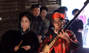 'Hát cửa đình' và câu chuyện bảo tồn
