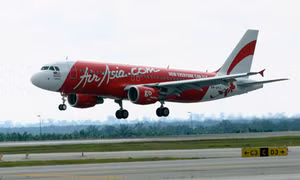Máy bay của AirAsia quay đầu do sự cố 