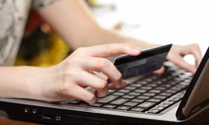 Bắt nhiều đối tượng lừa đảo qua các trang mua bán online