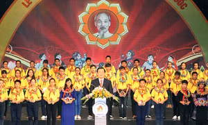 “Em sẽ mang con chữ về cho quê hương mình”
