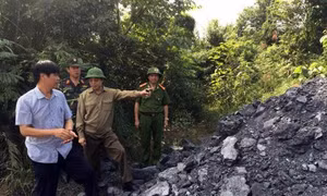 Đình chỉ Chủ tịch xã để xảy ra khai thác than trái phép