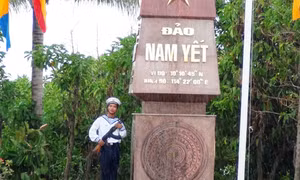 Trường Sa xanh mãi