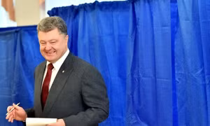Tài phiệt Ukraine "rơi rụng", chỉ Tổng thống Poroshenko kiếm được tiền