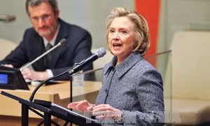 Bà Clinton lên tiếng vụ email cá nhân 