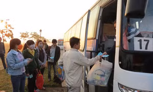 Các địa phương chăm lo Tết cho công nhân 