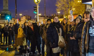 Các hiệu sách bán 'Charlie Hebdo' tại Bỉ bị đe dọa tấn công 
