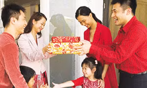 Xông đất nhà mình