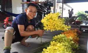 Thương binh làm giàu từ trồng lan