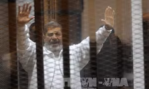 Ai Cập sắp xử cựu Tổng thống Morsi tội gián điệp