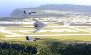 Guam, đảo du lịch - căn cứ quân sự