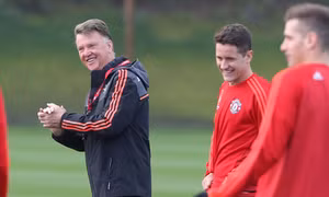 HLV Van Gaal thừa nhận Man City ở "cửa trên" trong trận derby