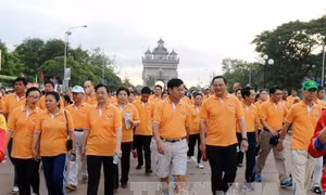 Lào tổ chức đi bộ kỷ niệm 48 năm thành lập ASEAN
