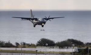 Kết thúc giai đoạn đầu giám định mảnh vỡ nghi của MH370