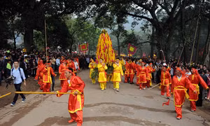 Càng mở rộng, lễ hội càng nhiều tệ nạn
