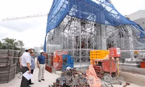 Đề nghị khởi tố vụ sập giàn giáo làm 8 người thương vong