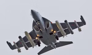 Yak-130- “Sát thủ tí hon” của không quân Nga 