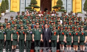 Chủ tịch nước gặp mặt gương điển hình của phụ nữ quân đội 