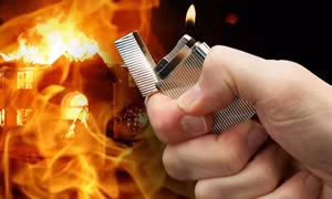 Mua xăng đốt phòng trọ, hai đối tượng bị tạm giữ