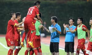 U23 Việt Nam và U23 Thái Lan tiếp tục đua 'song mã'