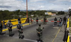 Venezuela ban bố thêm tình trạng khẩn cấp vùng giáp Colombia