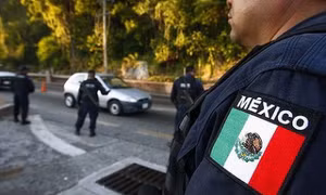 Mexico giải cứu 21 người bị bắt cóc trong hang