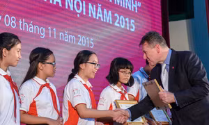 Trao thưởng cuộc thi “Viết về nếp sống thanh lịch, văn minh” 